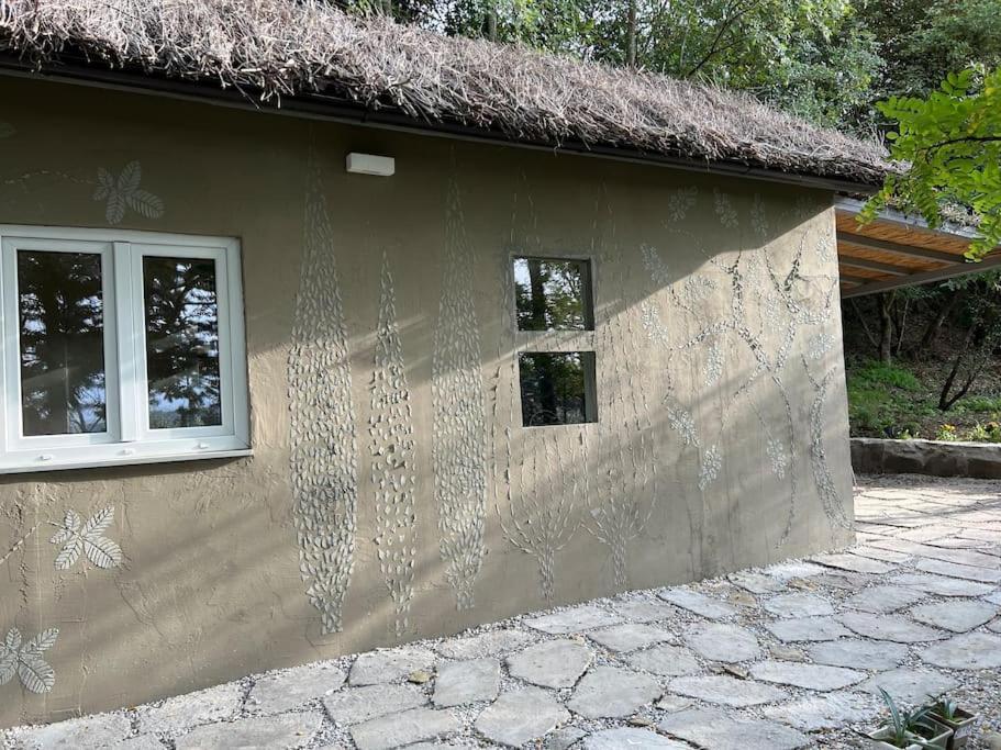 Eco-Chic Retreat: Countryside Oasis Near Florence Pozzolatico Bagian luar foto
